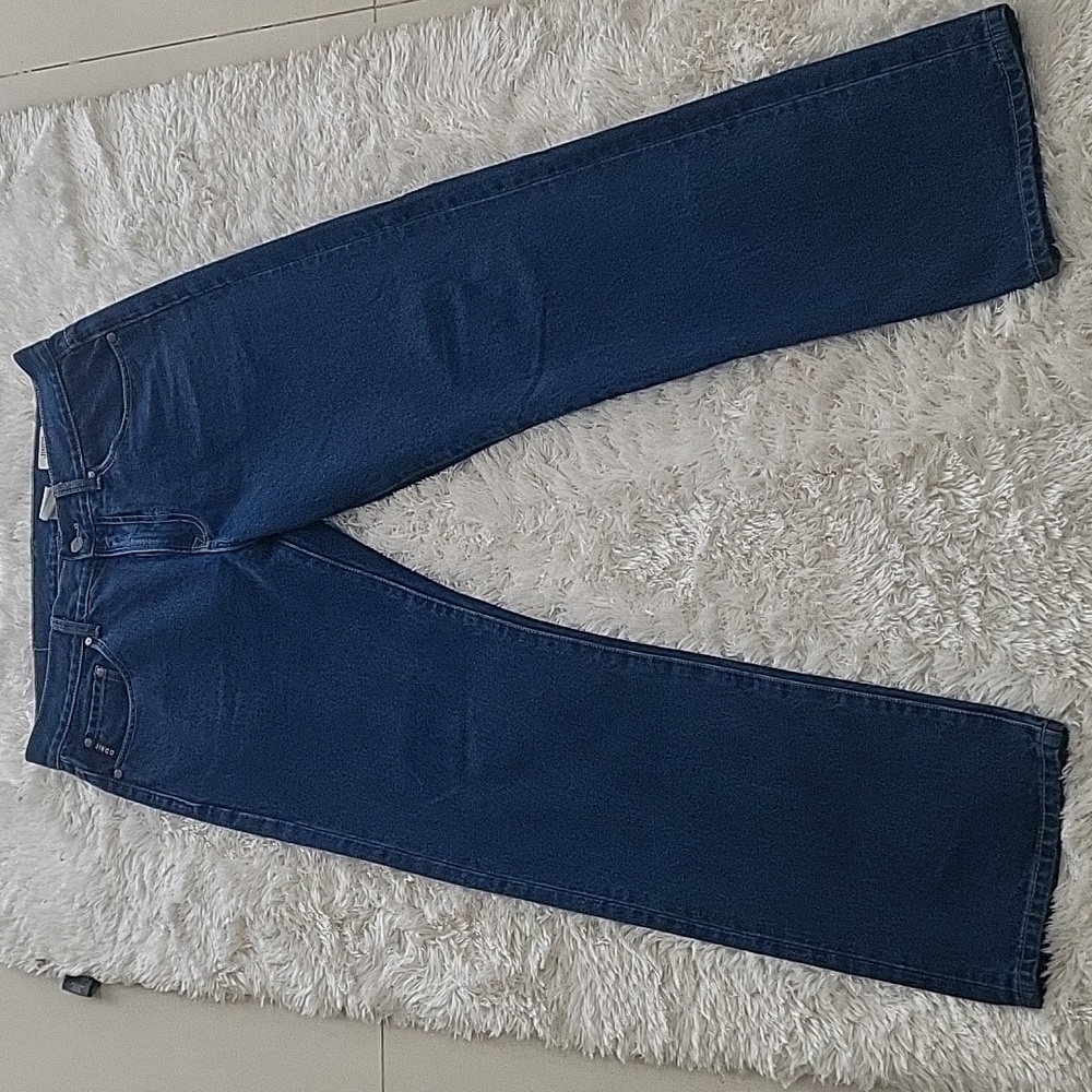 Jingo  Straight Cut Jeans